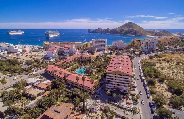 Experience the Best of Cabo San Lucas at Our Luxurious Vacation Rental