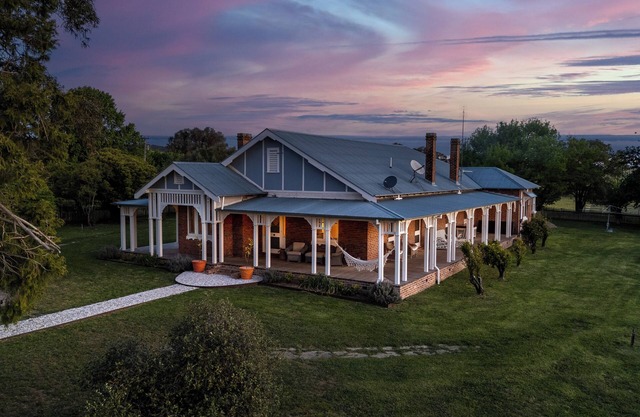 Experience the charm of Little Plains Homestead