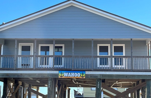 Wahoo es un campamento frente al mar con acceso para botes y lanzamiento de botes