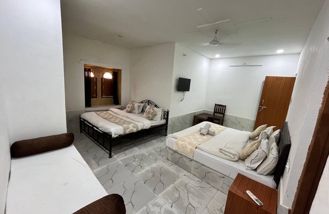 Explore Hostel Life Jaisalmer