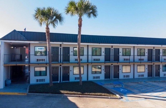 Explore New Orleans w/ Comfortable Base Near French Quarter – 3 Affordable Units