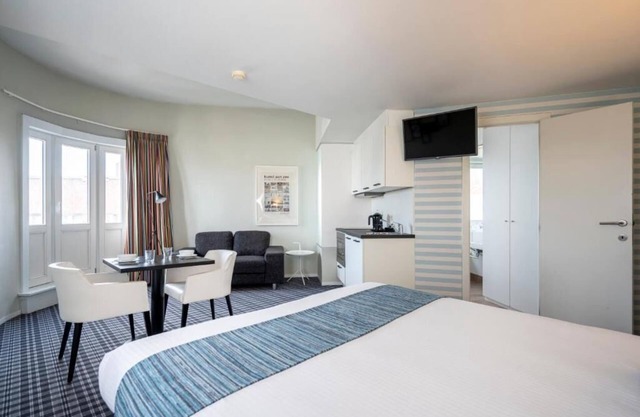 Explore Vibrant Ostend on Your Stylish Room | 2 Family Ready Stays | Near Beach