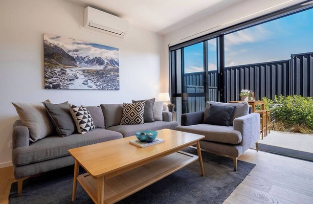 Explore Wanaka - New & Stylish