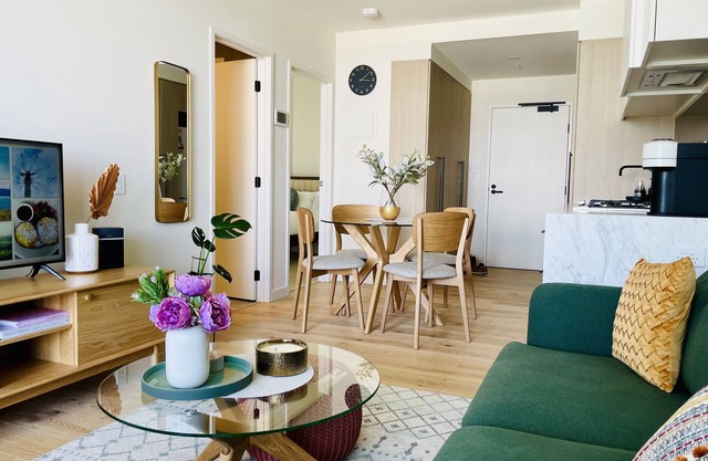 Exquisite 2BR apartment with resort and mountains Views