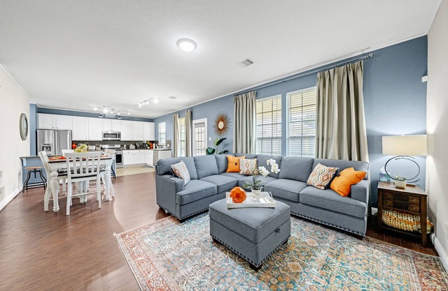 Exquisite Legends Cottage in Spring TX