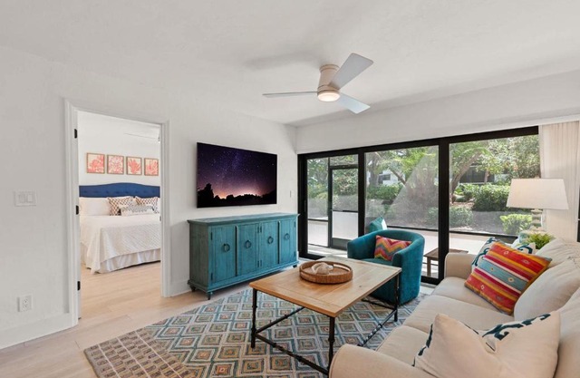 Exquisite Luxury First Floor Condo - Easy Walk to Amenities