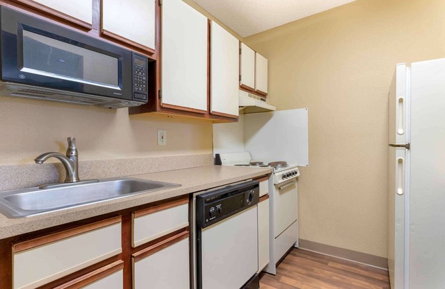 Extended Stay America Suites Tulsa Midtown