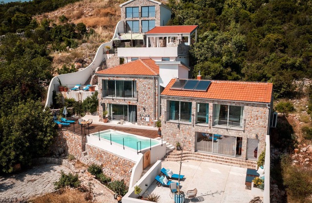 Extraordinary stay in Lustica peninsula