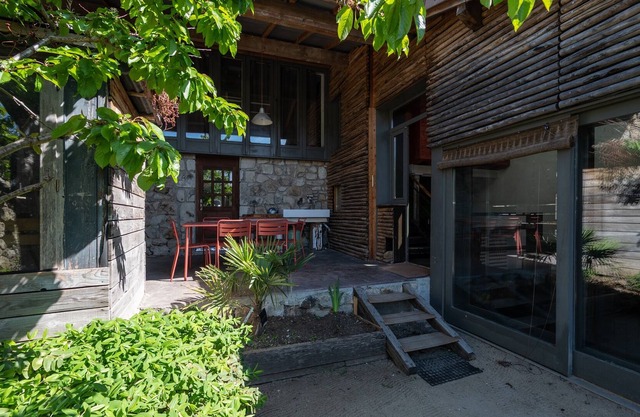 Eza - Gîte pour 6 voyageurs avec jardin