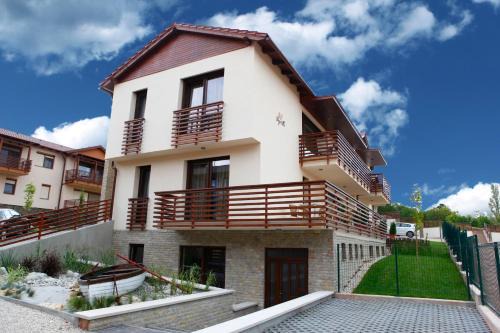 Fürjes Villa Apartmanház
