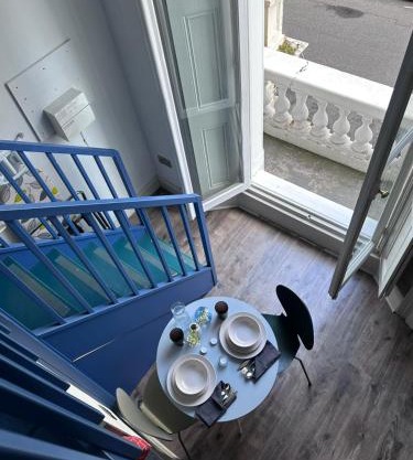 F8 Modern Self-contained Studio Central London Notting Hill Wifi incl