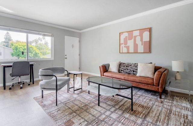 Fab Mountain View 1BR w/ Pool, nr Dining & Nightlife, by Blueground