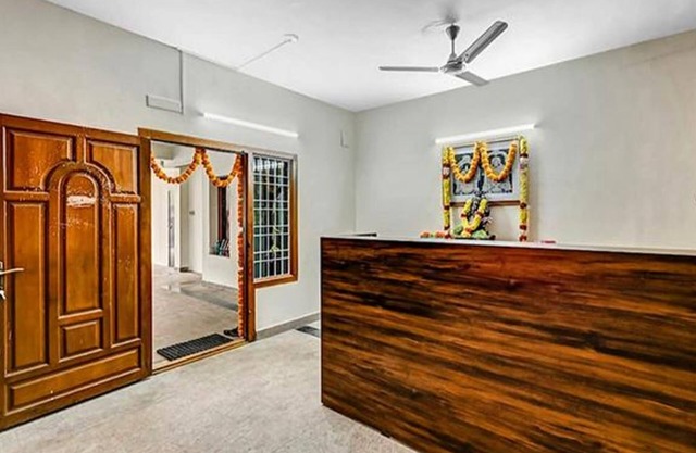 Fabexpress Aathira Inn