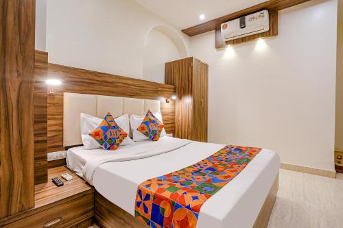FabExpress Abad Inn - 700m from Gateway of India