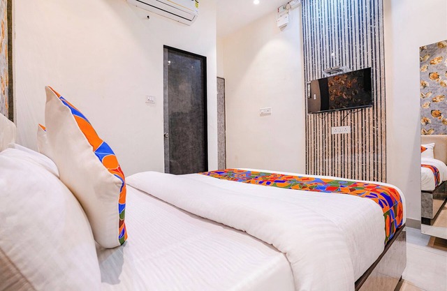 Fabexpress Dhanlaxmi Residency