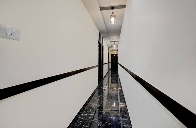 FabExpress Golden Sands inn