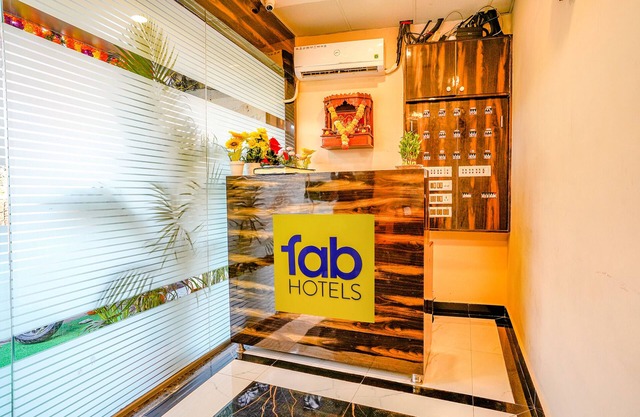 Fabexpress Kurla Inn