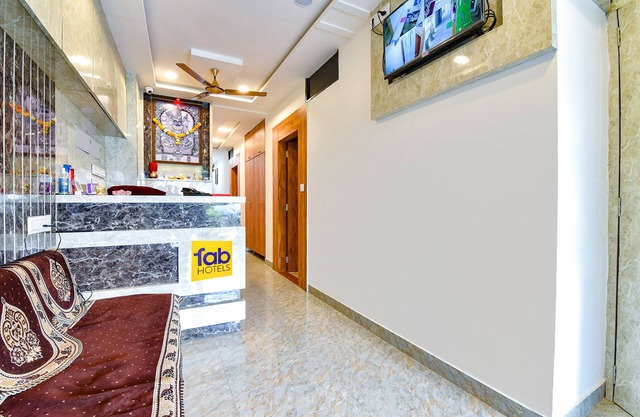 Fabexpress Lemon Inn