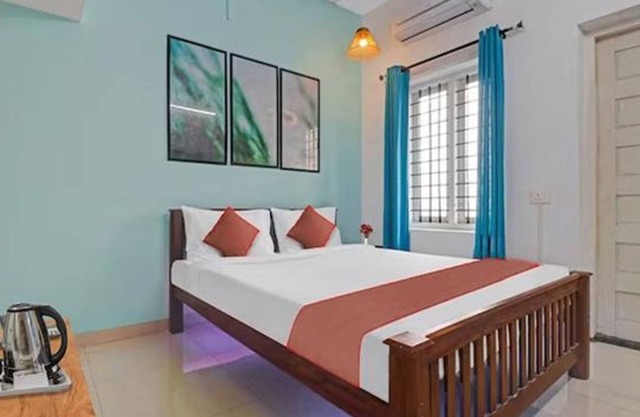 Fabexpress Majestic Abode Inn