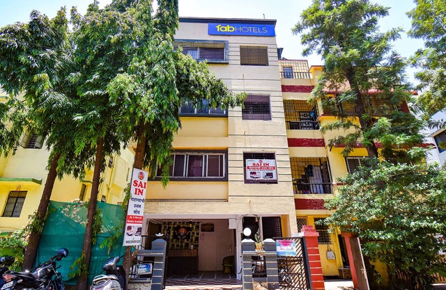 Fabexpress Sai Inn