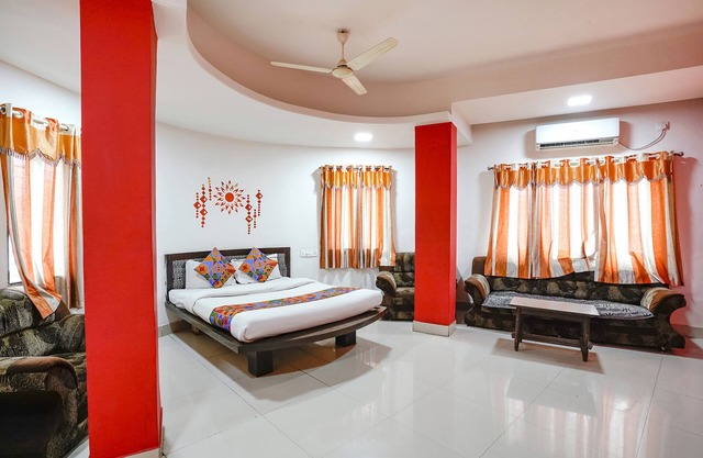 Fabexpress Sai Lodging