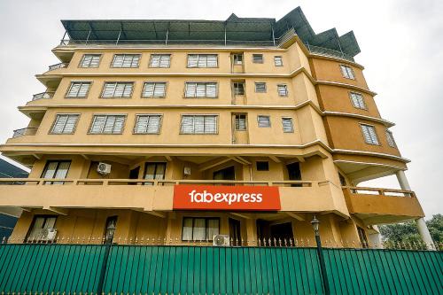 FabExpress Sunset Residency - Nr Apollo Hospitals