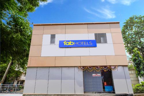 FabExpress The United - Nr Mumbai International Airport