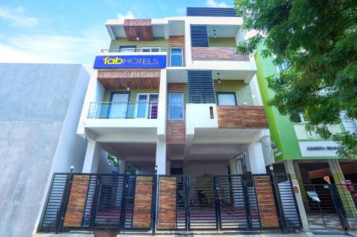 FabExpress Town Space Apartment - Nr Saravana Stores, Porur