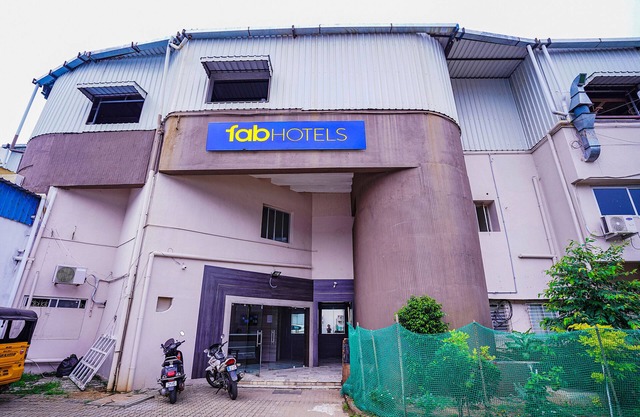 Fabexpress Yash Comfort Inn