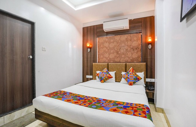 Fabhotel Sai Plaza Executive
