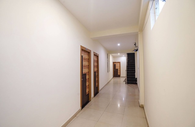 Fabhotel Aanya Suites