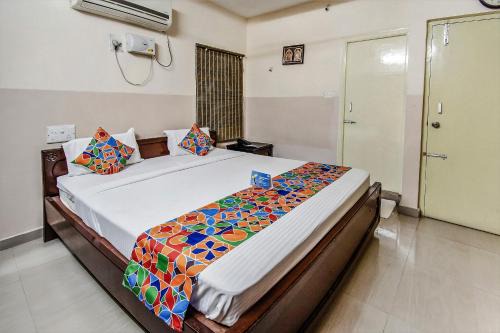 FabHotel Aditya Yatri Nivas - Nr Tirupati Railway Station