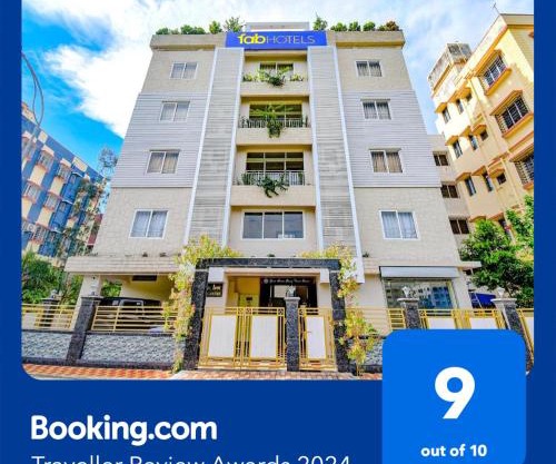 FabHotel Anchorage Inn - Nr Axis Mall