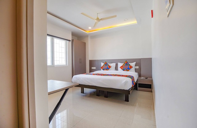 Fabhotel Athasri Inn