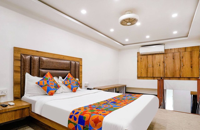 Fabhotel Babas Residency