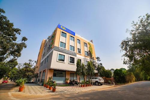 FabHotel Bliss Residency
