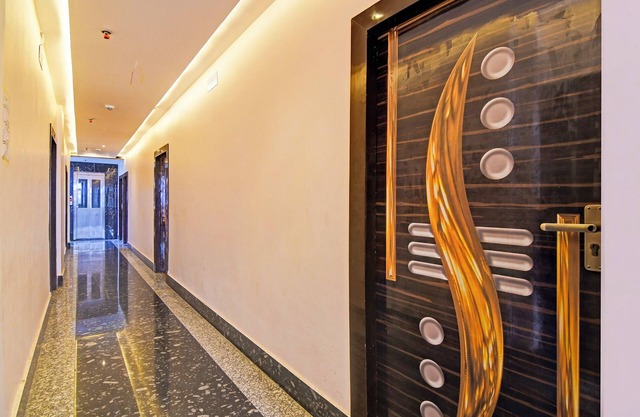 Fabhotel Bn Palace