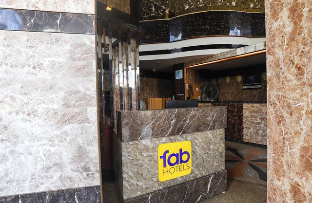 Fabhotel Chamiers Park