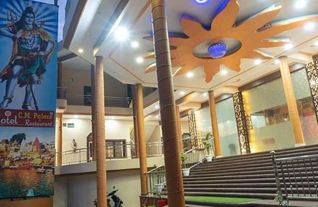 Fabhotel Cm Palace I