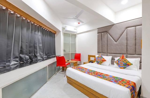 Fabhotel Crystal I