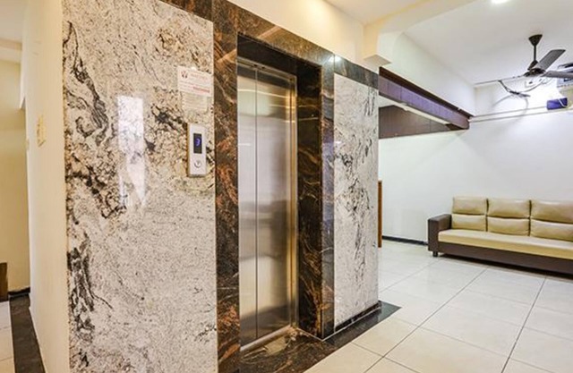 Fabhotel De Luxe