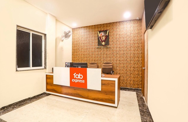 FabHotel Dreamz Inn