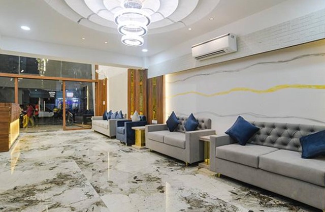 Fabhotel Elite Residency