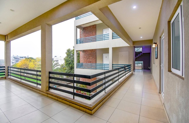 Fabhotel G-5 Villa