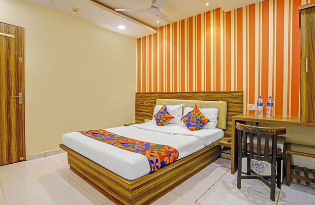 Fabhotel Galaxy Inn