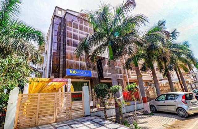 FabHotel GC Suites