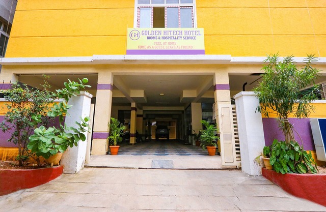 Fabhotel Golden Hitech