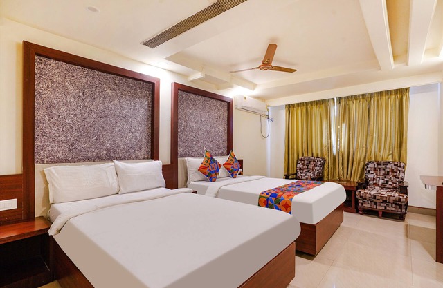 Fabhotel Golden Way