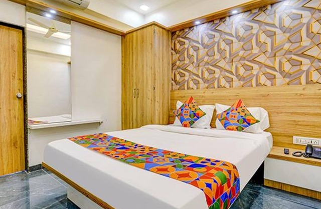 Fabhotel Goodluck Stays