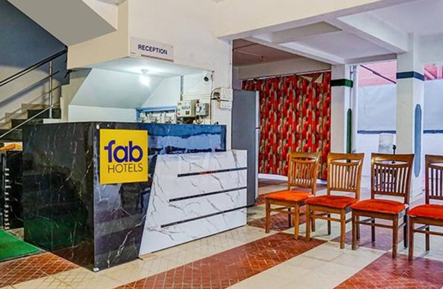 Fabhotel Grandeur